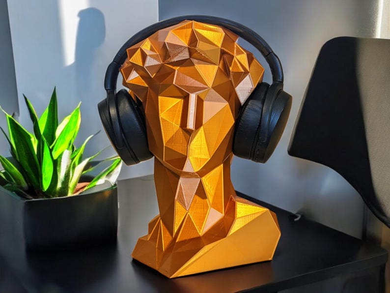 3D printed David bust in a luxury copper finish, one of BluPrints3D’s best-selling decorative products