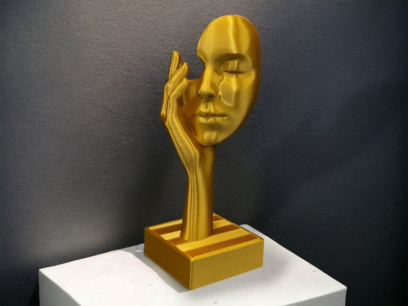 Abstract Sculpture - Surrealism Women Sculpture